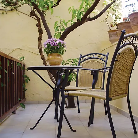 Madonna Maison d'hôtes La Canée