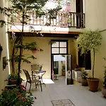 Madonna Guest house