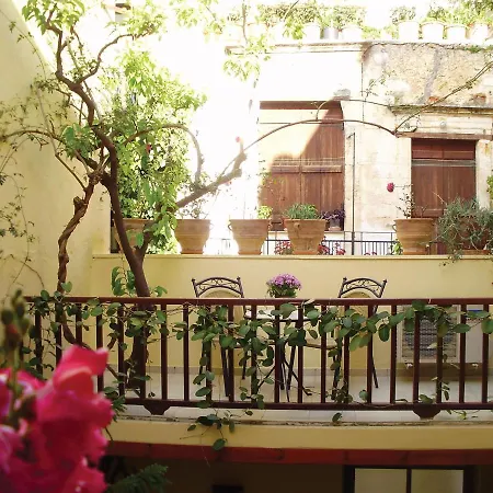 Guest house Madonna Chania (Crete)