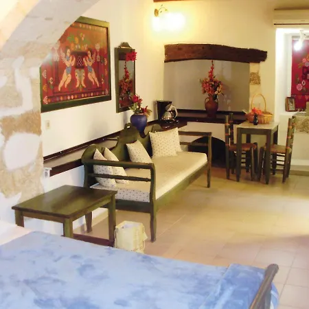 Гостьовий будинок Madonna Chania (Crete)
