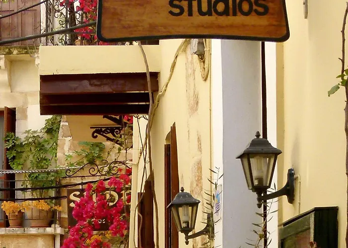 Madonna Pensionat Chania (Crete)